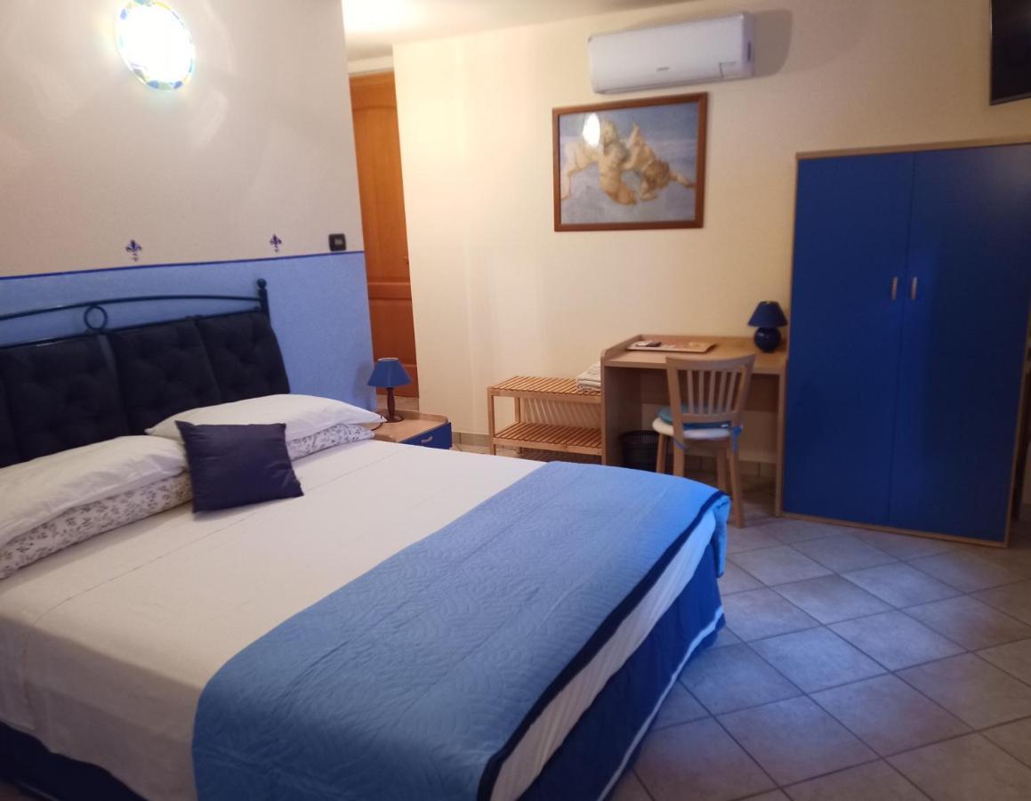 B&B Renzano Bedrooms Salò Exteriér fotografie