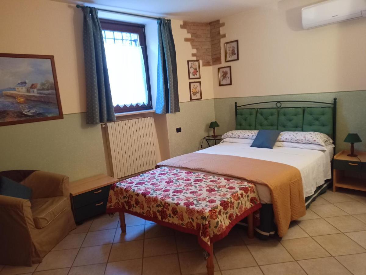 B&B Renzano Bedrooms Salò Exteriér fotografie