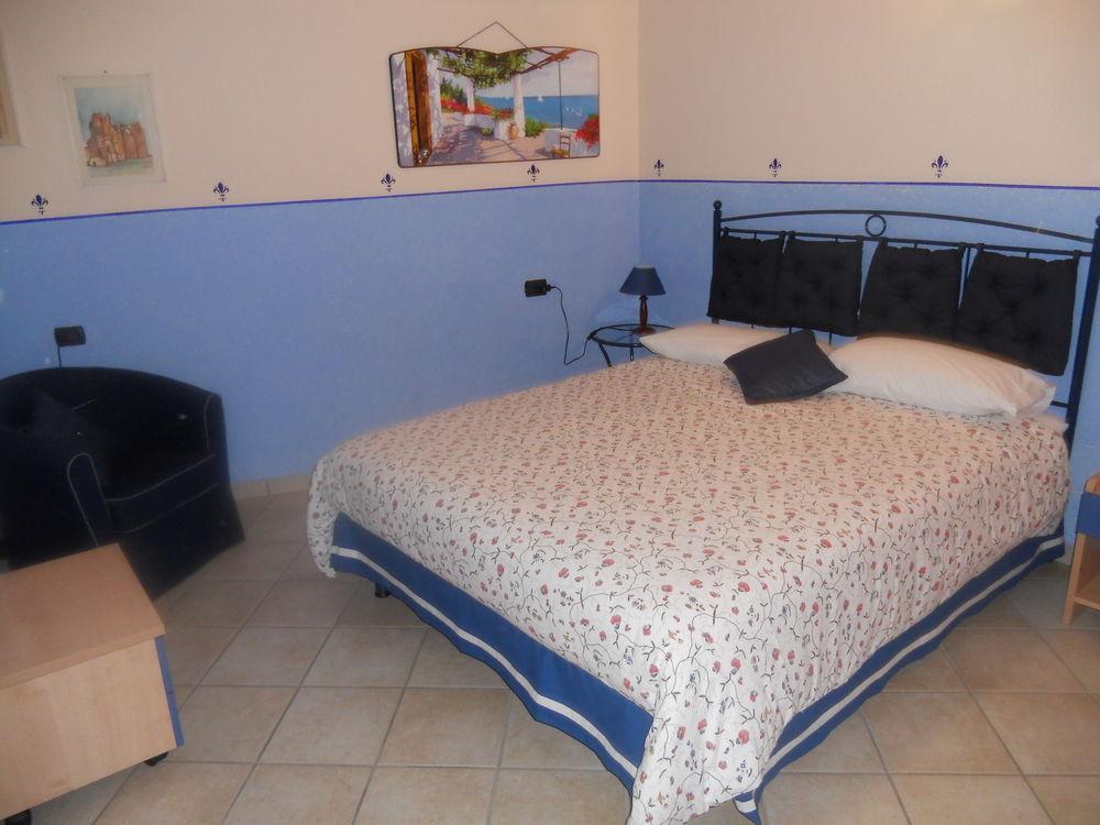 B&B Renzano Bedrooms Salò Exteriér fotografie